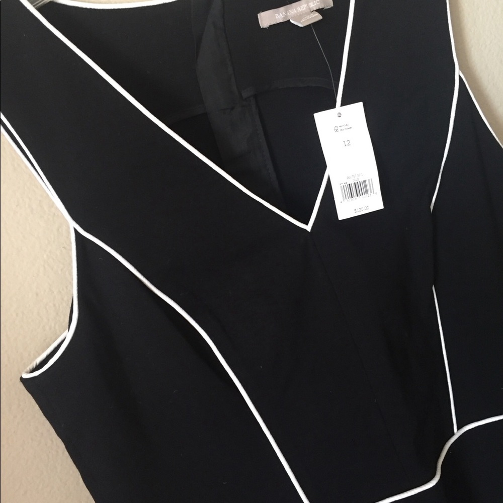 Banana Republic NWT black dress size 12